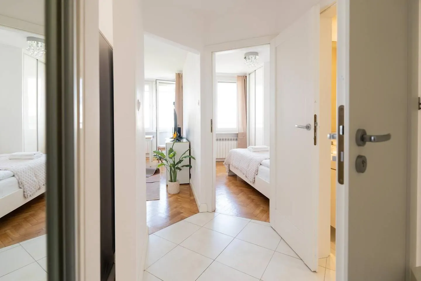 Cappuccino Apartment Zielna City Center Varsovie 0*,  Pologne